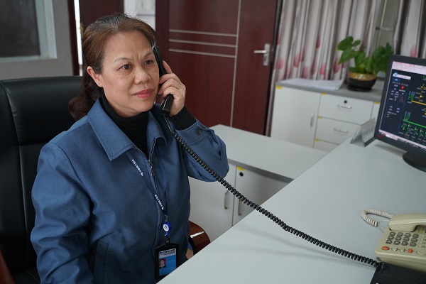 盡自己的一點力，站好最后一班崗——記柳城供電局電力調(diào)度控制中心全革慶