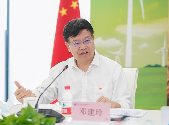 華能集團(tuán)公司總經(jīng)理、黨組副書記鄧建玲調(diào)研天成租賃公司