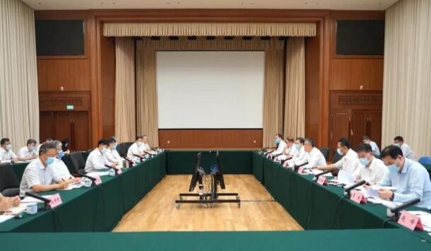 雷鳴山、王琳拜會(huì)生態(tài)環(huán)境部黨組書記孫金龍、部長(zhǎng)黃潤(rùn)秋