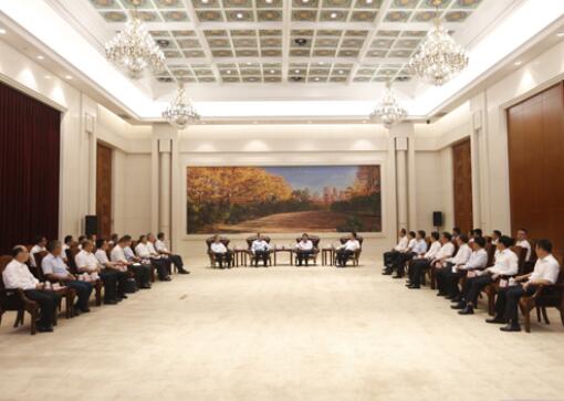 國家電網(wǎng)董事長、黨組書記毛偉明拜會吉林省委書記巴音朝魯、省長景俊海