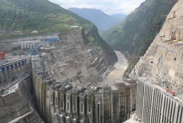 白鶴灘水電站大壩“身高”再更新