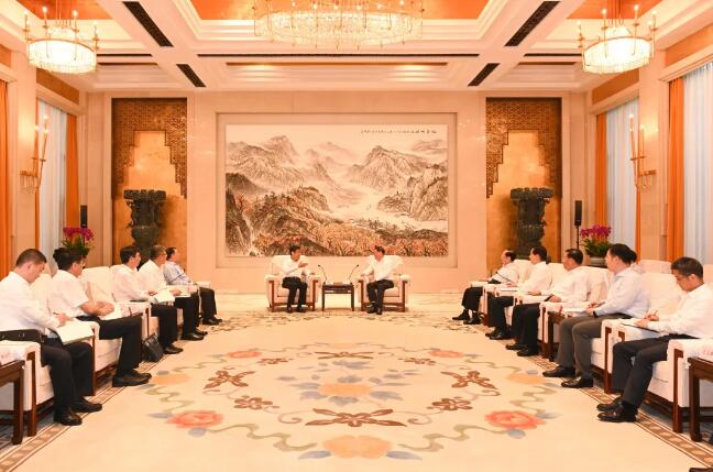 舒印彪拜會(huì)湖北省委書記應(yīng)勇、省長(zhǎng)王曉東