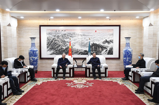 國(guó)家電網(wǎng)公司總經(jīng)理、黨組副書記辛保安會(huì)見西藏自治區(qū)副主席張永澤