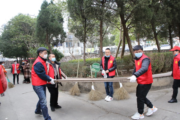 國(guó)網(wǎng)寧?？h供電公司：學(xué)雷鋒 青年在行動(dòng)