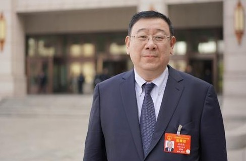 國網(wǎng)湖南省電力有限公司董事長、黨委書記 孟慶強(qiáng):推動電池儲能產(chǎn)業(yè)發(fā)展 助力實(shí)現(xiàn)碳達(dá)峰、碳中和目標(biāo)