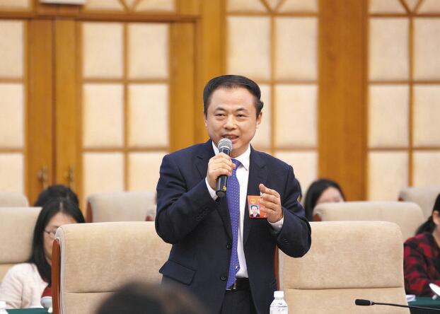 【兩會】推動新能源汽車產業(yè)發(fā)展 促進終端用能變革——訪全國人大代表、天能電池集團股份有限公司董事長張?zhí)烊? /></a></div>
				<div   id=