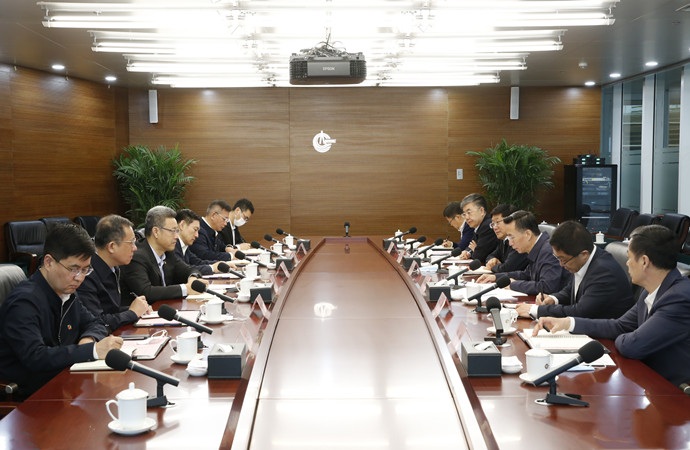 錢智民拜會(huì)中國海油董事長(zhǎng)、黨組書記汪東進(jìn)