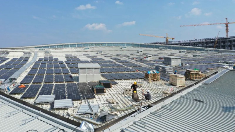 并網(wǎng)發(fā)電倒計(jì)時(shí)！杭州西站光伏項(xiàng)目組件已鋪設(shè)完畢