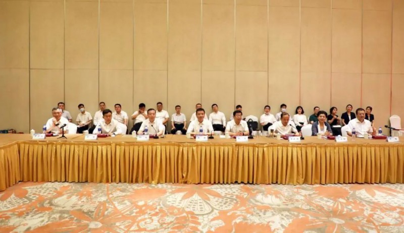 協(xié)鑫、徐工聯(lián)手！布局新能源