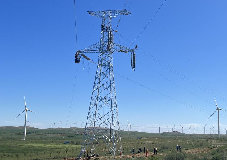 220千伏海春線、中海油化德風(fēng)電場35千伏集電線路順利改造完成
