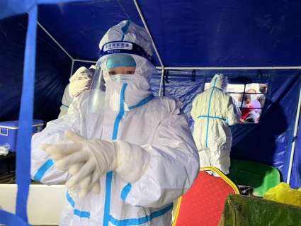 黨旗在漠南一線飄揚，先鋒在北疆一線堅守