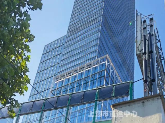 光伏發(fā)電棒＋柔性組件！上海高架路聲屏障安裝光伏