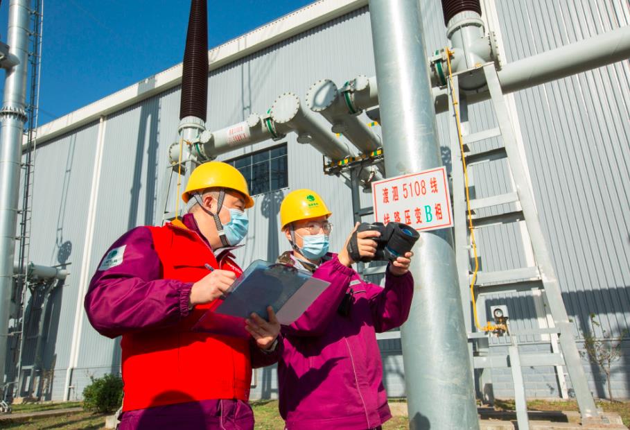 寒潮來襲!上海電力職工開展特巡900次，保障電力主網(wǎng)架以最佳狀態(tài)迎寒潮