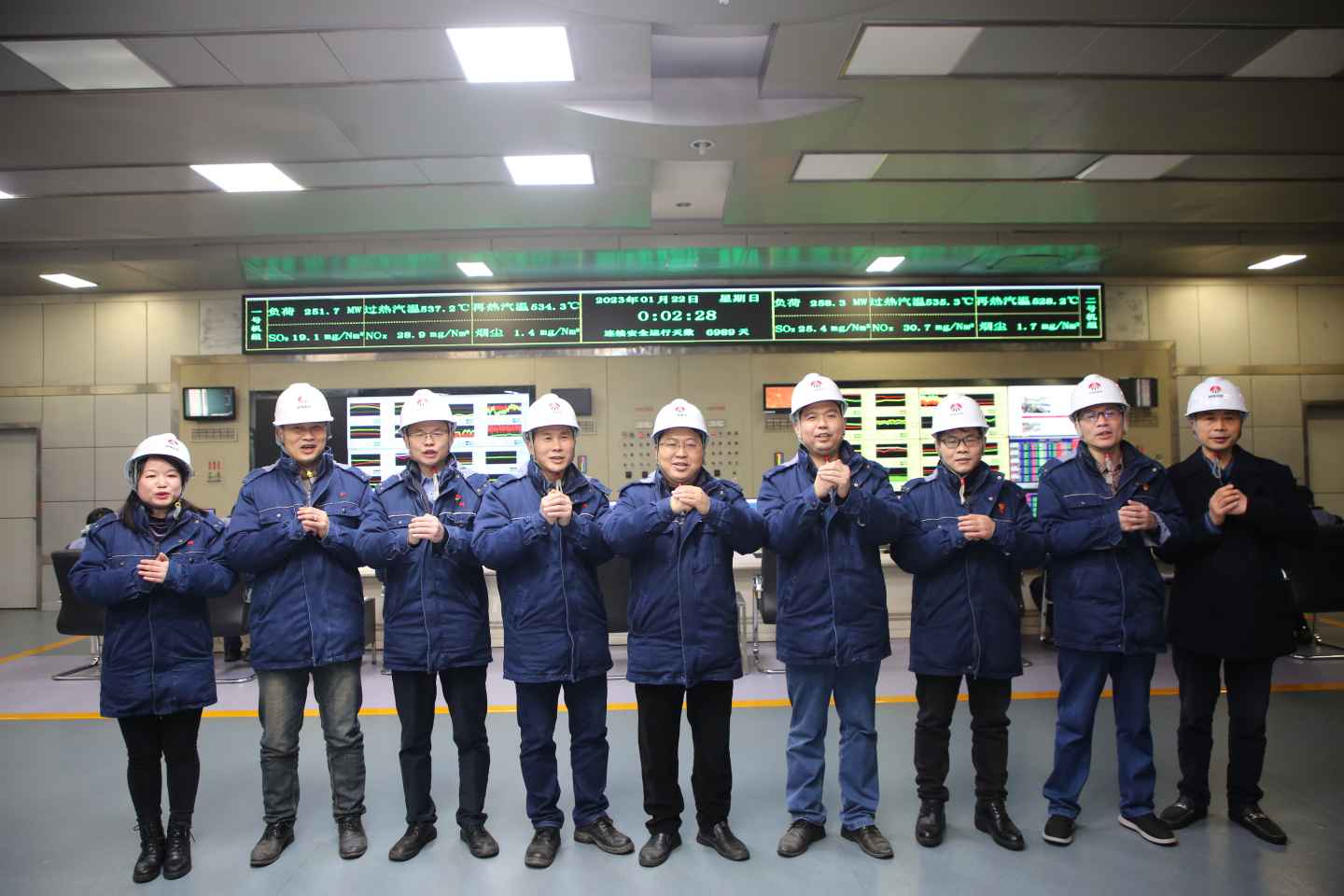 陜煤石電除夕慰問(wèn)送溫暖，崗位堅(jiān)守幸?！巴谩保╰oo）