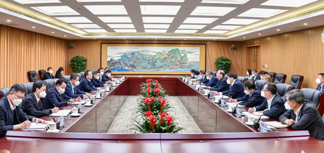 鄒磊、劉明勝與國家電網(wǎng)董事長(zhǎng)辛保安、總經(jīng)理張智剛會(huì)談