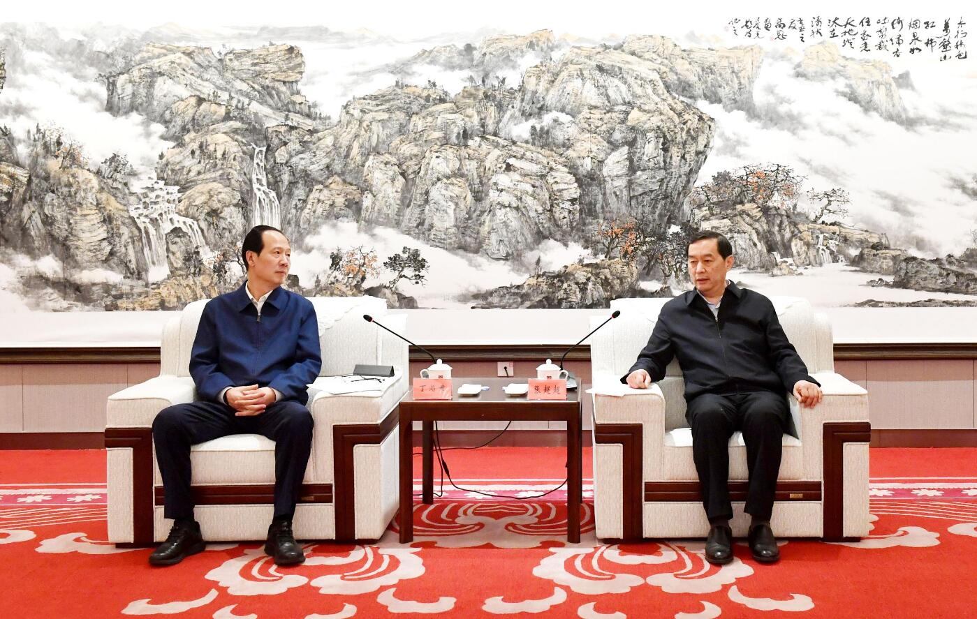 中國電建黨委書記、董事長(zhǎng)丁焰章與河北省委常委、石家莊市委書記張超超會(huì)談