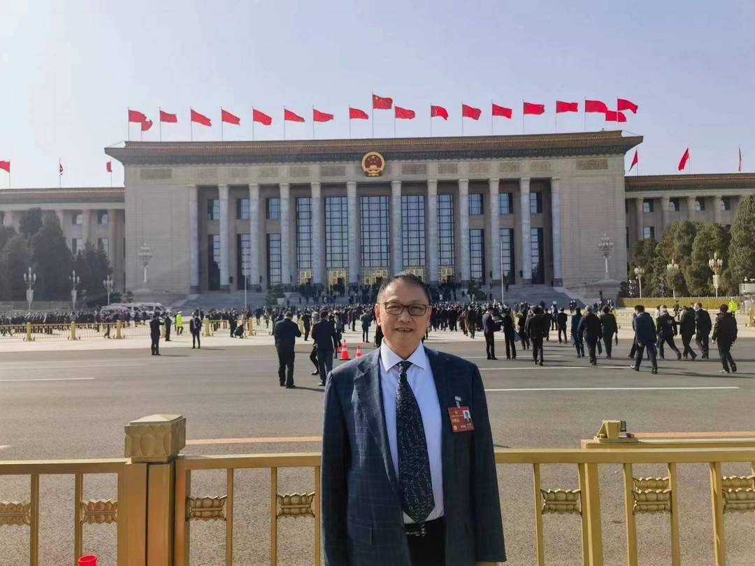 【兩會好聲音】全國政協(xié)委員何文輝：推廣新能源汽車換電模式，加速高質量發(fā)展