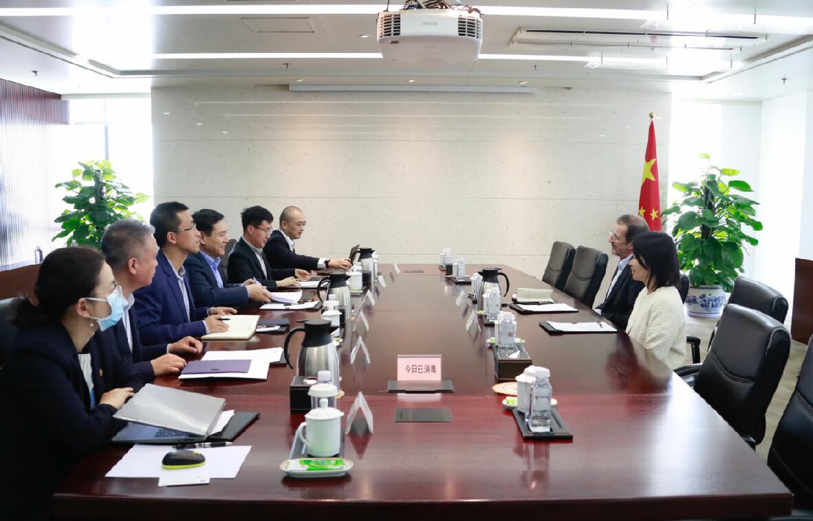 國(guó)家電投黨組成員、副總經(jīng)理陳海斌會(huì)見國(guó)際鋁業(yè)協(xié)會(huì)秘書長(zhǎng)邁爾斯·珀瑟