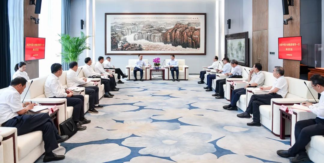 大唐集團黨組書記、董事長鄒磊與陜煤集團黨委書記、董事長張文琪會談