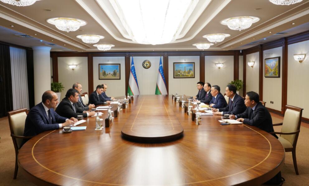 中國能建黨委書記、董事長宋海良拜會烏茲別克斯坦總理阿卜杜拉·阿里波夫