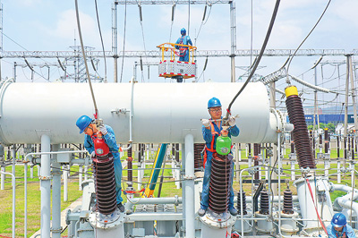 高溫來襲，電力迎戰(zhàn)“尖峰時(shí)刻”