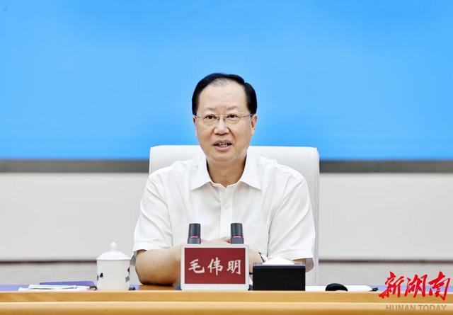 湖南省委副書記、省長毛偉明與發(fā)電企業(yè)代表座談：強化擔當 滿發(fā)穩(wěn)發(fā)