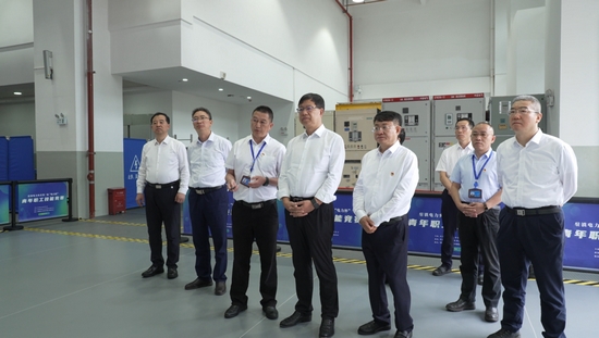 華能集團(tuán)有限公司總經(jīng)理、黨組副書記鄧建玲到云南分公司調(diào)研