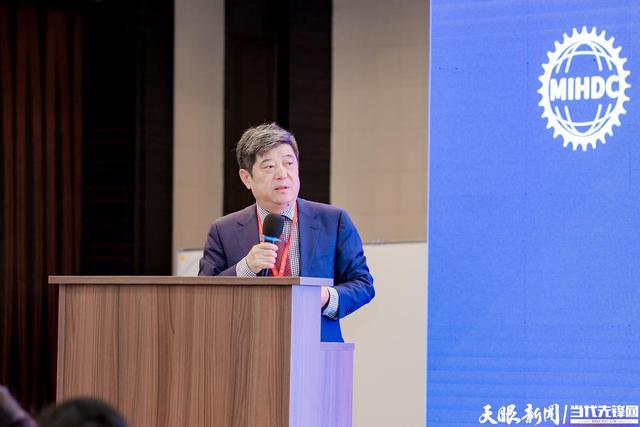 中電聯(lián)副秘書長丁永福:數(shù)字化智能化綠色化協(xié)同 助推新型電力系統(tǒng)建設(shè)