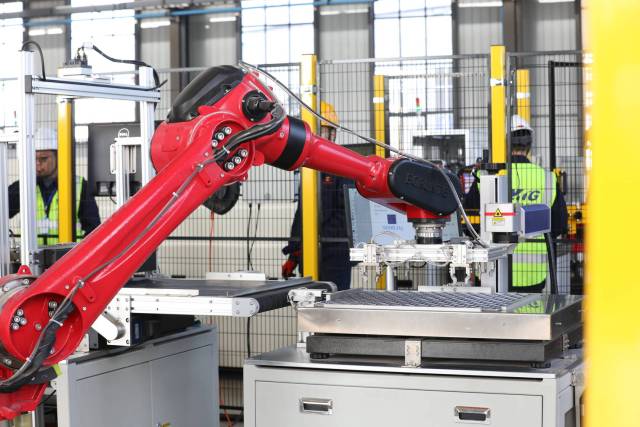 云南陸良:儲能項(xiàng)目開啟新型工業(yè)發(fā)展新篇章