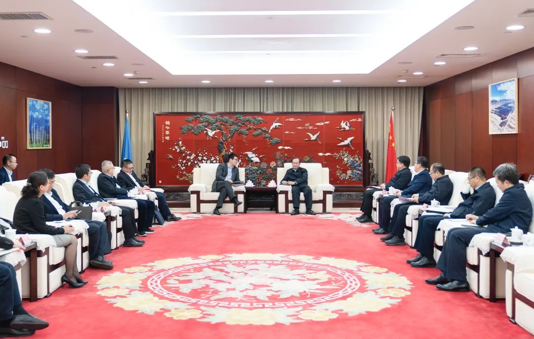 華電黨組書記、董事長江毅會(huì)見上海電氣集團(tuán)黨委書記、董事長吳磊