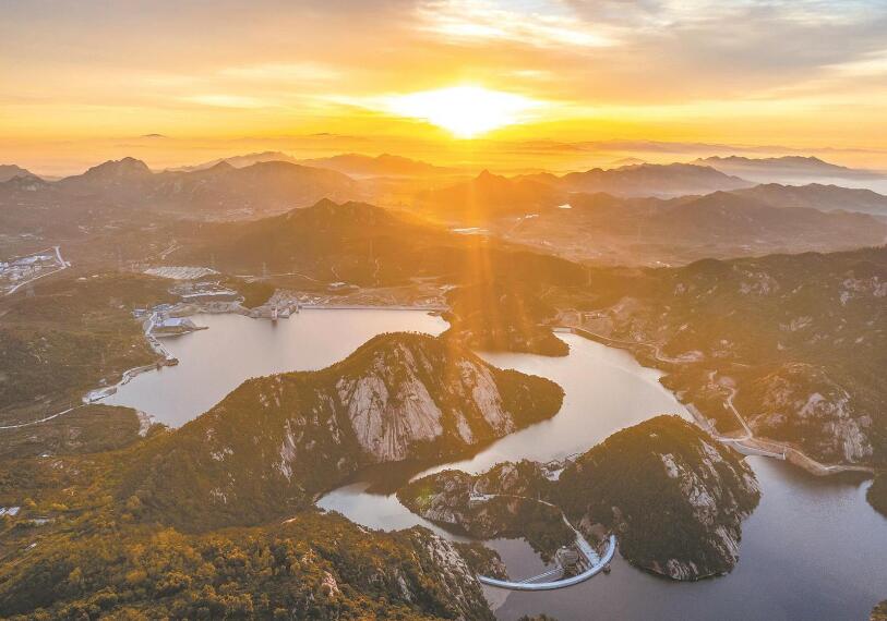 牢記殷殷囑托 譜寫奮進篇章:國家電網(wǎng)公司推進“一體四翼”高質量發(fā)展