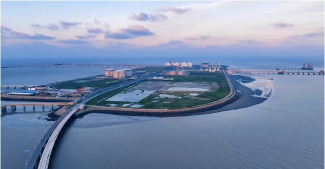 江蘇如東：“雙碳”賽道千帆競發(fā)，綠色能源產(chǎn)業(yè)實現(xiàn)跨越發(fā)展