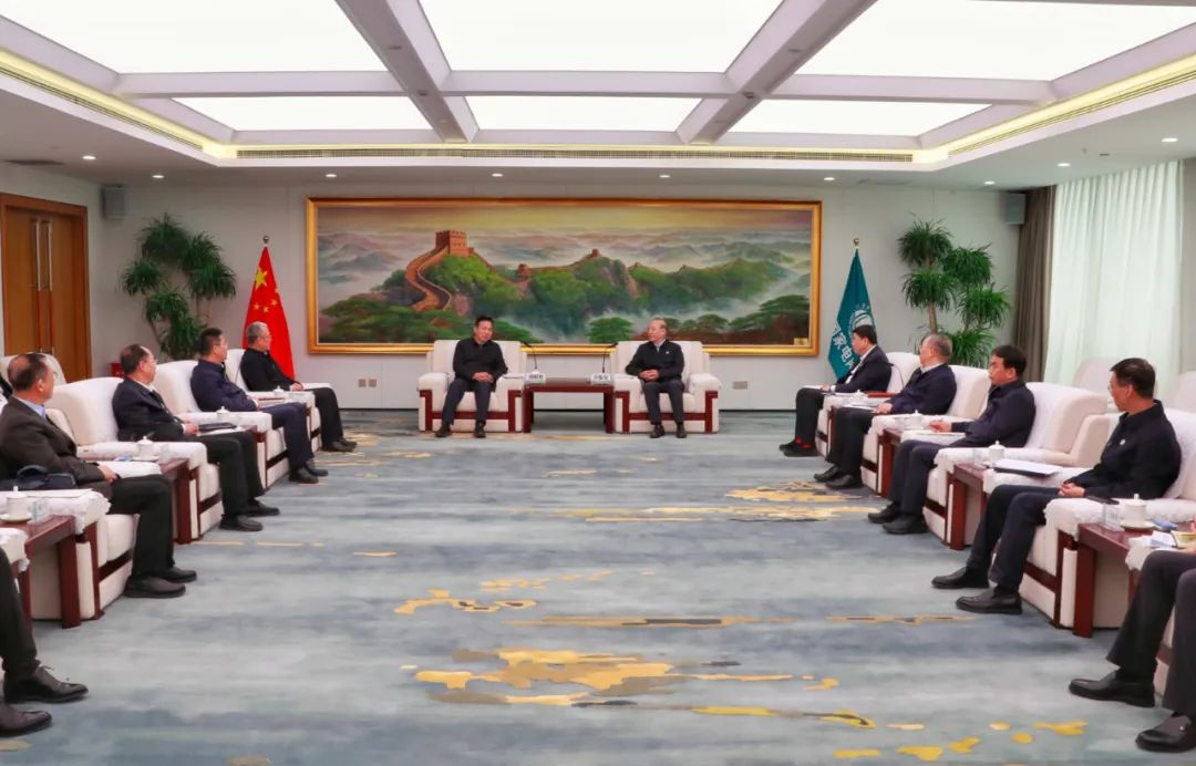 劉明勝、栗寶卿與國家電網(wǎng)董事長辛保安、總經(jīng)理張智剛會談