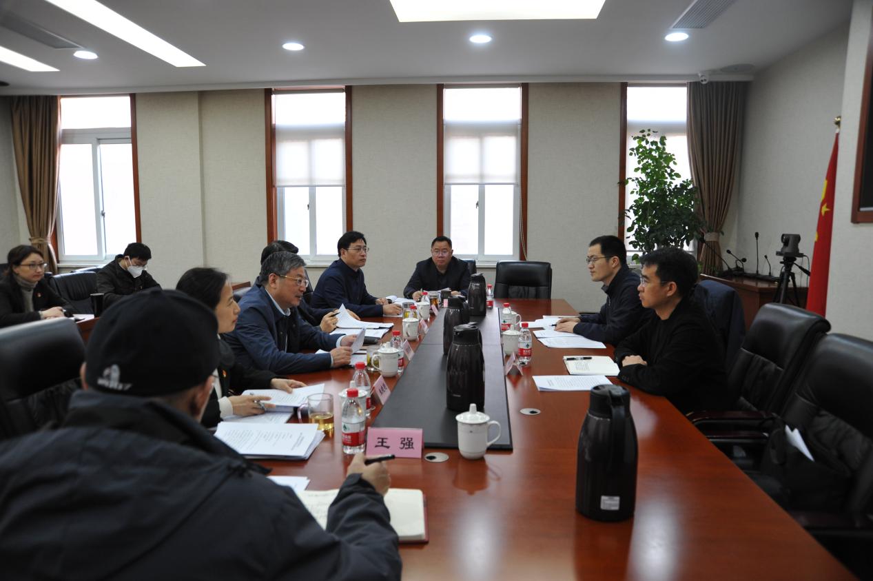 華東監(jiān)管局黨組召開(kāi)全面從嚴(yán)治黨專(zhuān)題會(huì)議