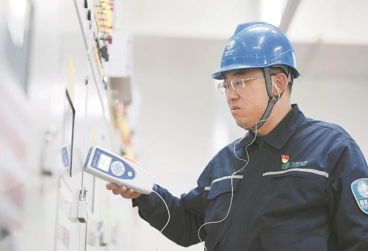 【國(guó)網(wǎng)特等勞?！坎苌?把帶電檢測(cè)工作做精做透