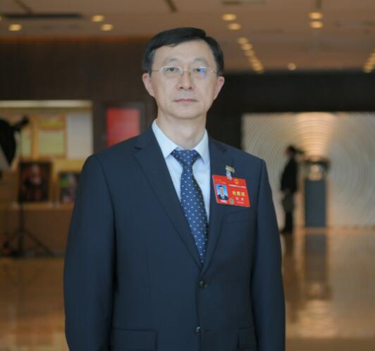 【兩會(huì)好聲音】國(guó)網(wǎng)江西省公司總經(jīng)理、黨委副書(shū)記劉勇：建設(shè)數(shù)智化堅(jiān)強(qiáng)電網(wǎng)，更好保障能源安全、服務(wù)“雙碳”目標(biāo)