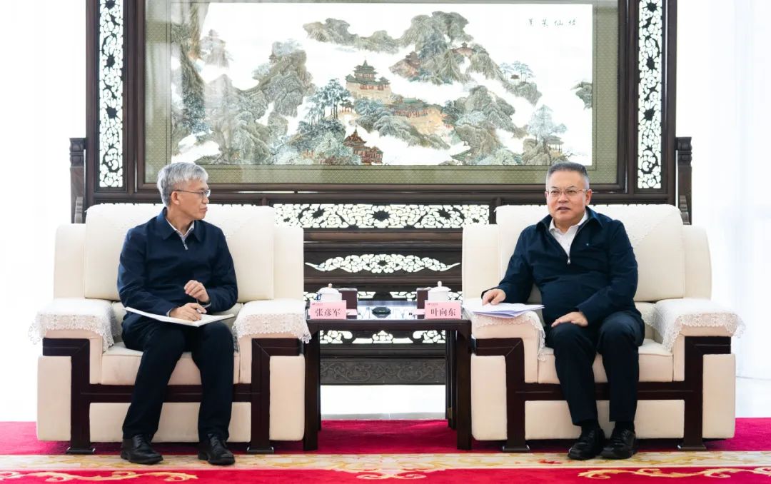 華電集團(tuán)黨組副書記、董事、總經(jīng)理葉向東會見東方電氣董事、總經(jīng)理、黨組副書記張彥軍