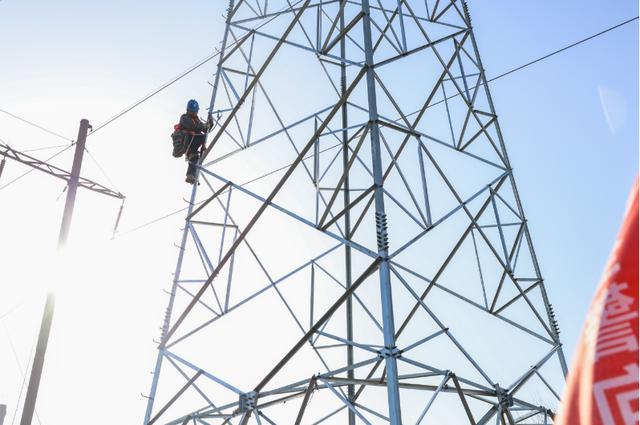 國網(wǎng)新安縣供電公司：用腳步丈量責(zé)任擔當