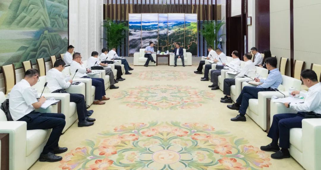 國家電投黨組書記、董事長劉明勝會見上海電氣黨委書記、董事長吳磊