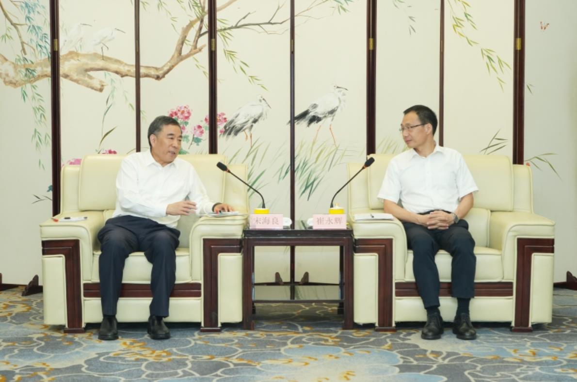 中國能建黨委書記、董事長宋海良與福建省委常委、廈門市委書記崔永輝會談