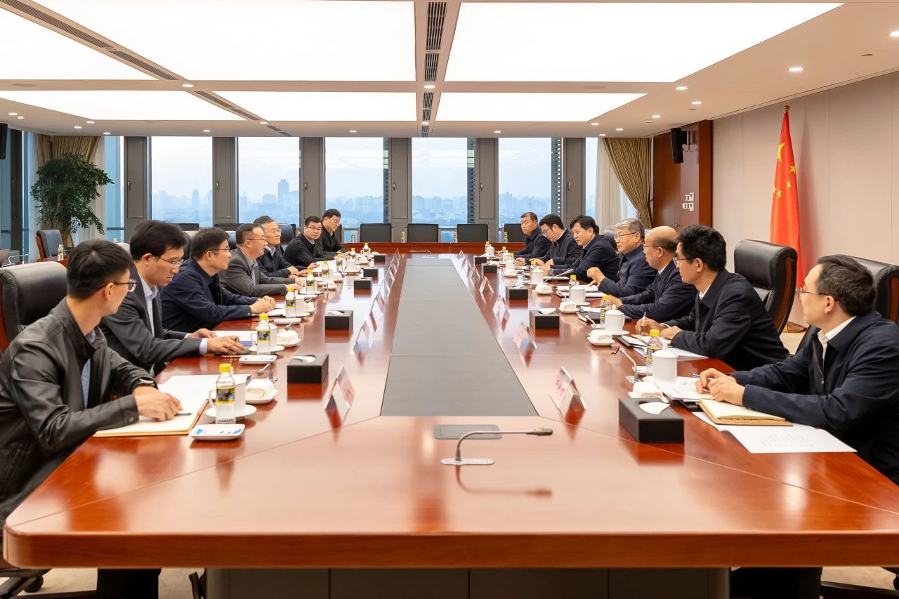 國家能源集團黨組書記、董事長劉國躍會見中國礦業(yè)大學校長趙宏偉