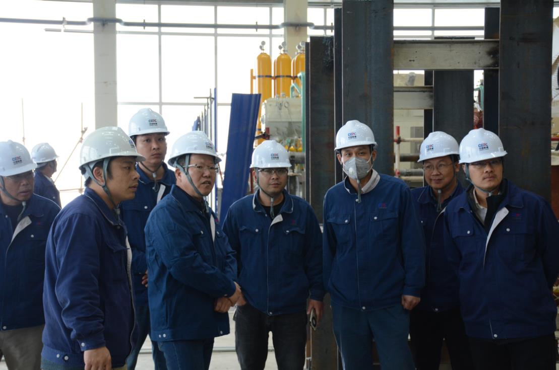 中國(guó)能建建筑集團(tuán)黨委副書記、總經(jīng)理羅耕能到正寧百萬項(xiàng)目調(diào)研指導(dǎo)