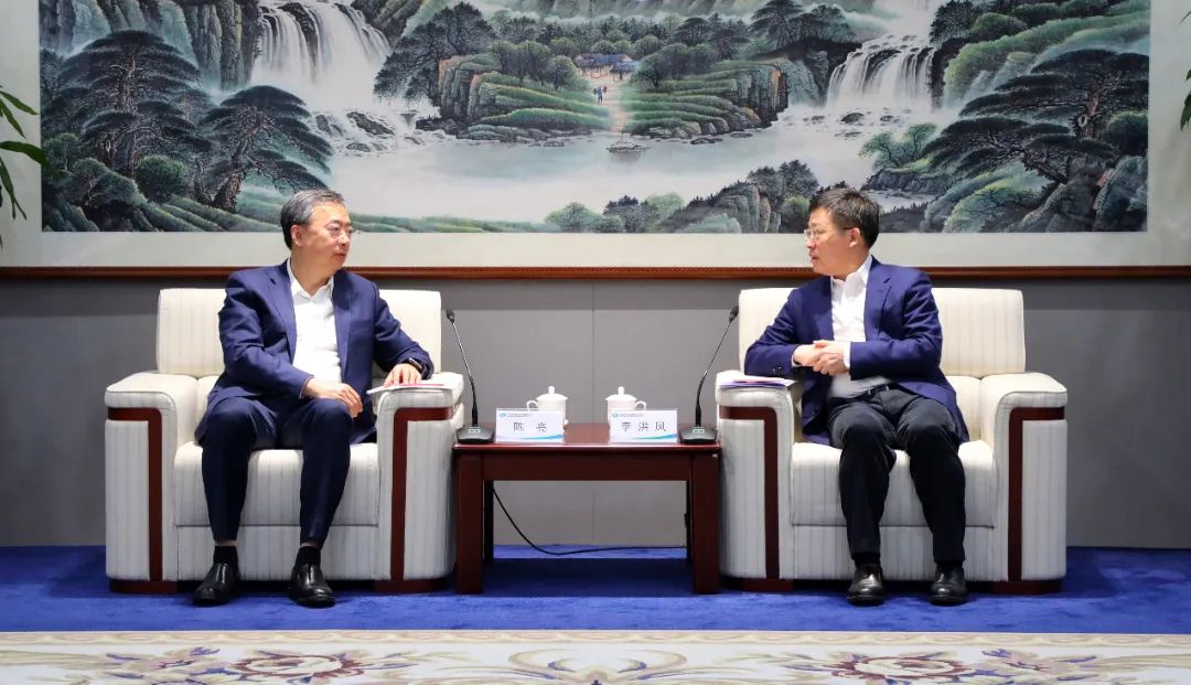 中國電氣裝備黨委書記、董事長李洪鳳會見中金公司黨委書記、董事長、管理委員會主席陳亮