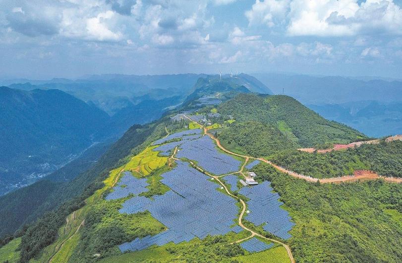 國(guó)網(wǎng)重慶電力推進(jìn)電網(wǎng)轉(zhuǎn)型升級(jí)服務(wù)重慶綠色發(fā)展