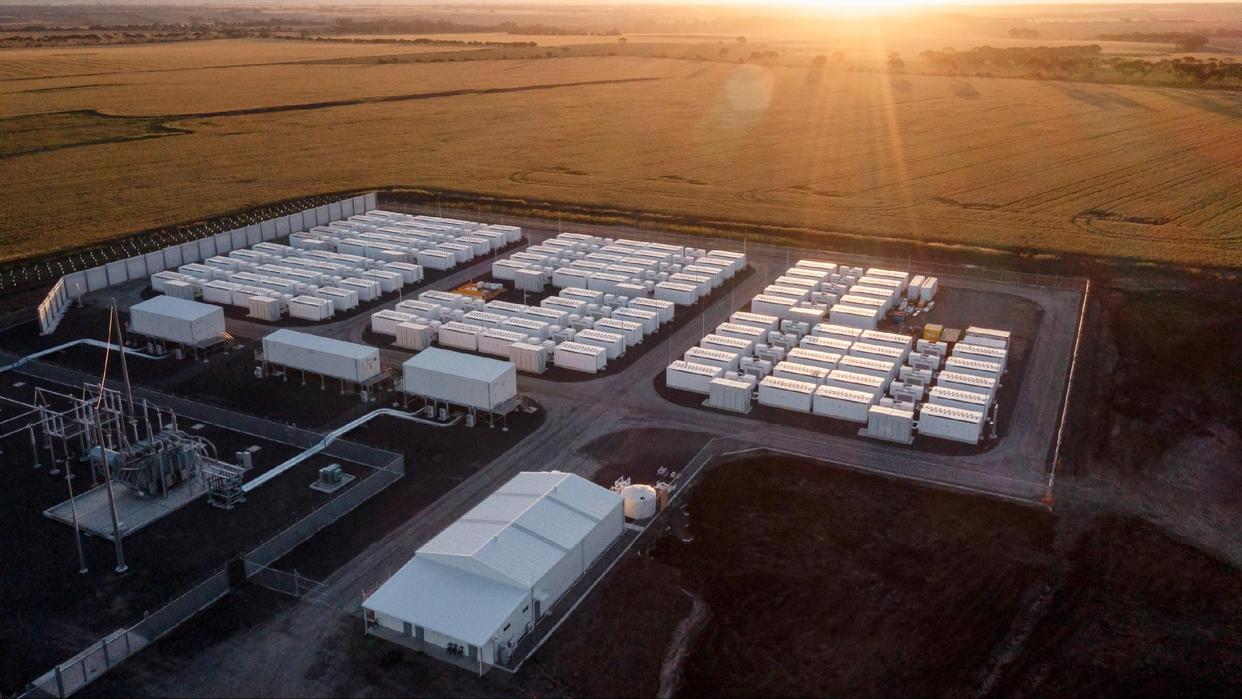 上海儲能超級工廠投產(chǎn)，馬斯克預(yù)測特斯拉能源業(yè)務(wù)將增長至少50%