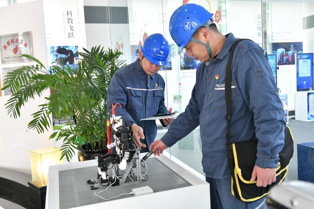 廣東電網(wǎng)“電”力全開(kāi)，助力現(xiàn)代化產(chǎn)業(yè)體系建設(shè)