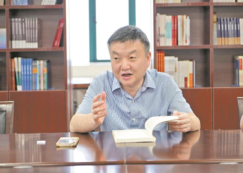 【國網特等勞模陸】陸佳政：以科技服務生產，讓電網在災害面前“挺直腰板”