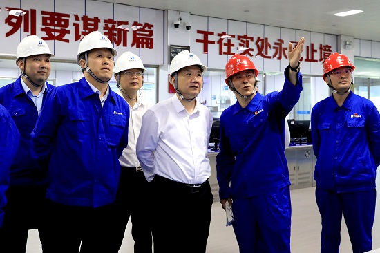 中國華能集團(tuán)董事長溫樞剛到鶴崗電廠、伊春熱電督導(dǎo)調(diào)研生態(tài)環(huán)保及安全生產(chǎn)工作