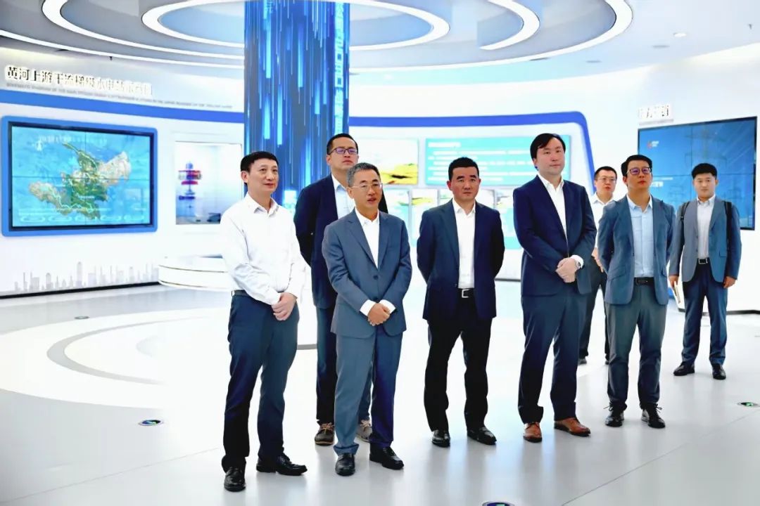 黃河公司黨委書記、董事長姚小彥會見華為董事、華為數(shù)字能源總裁侯金龍